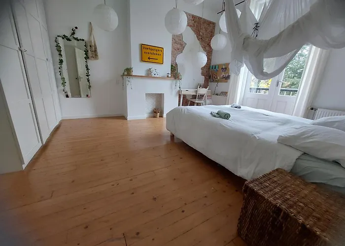 Historic Townhouse 5 Bedrooms * Dordrecht