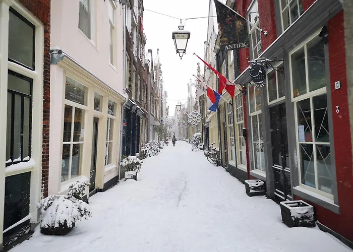 Historic Townhouse 5 Bedrooms بيت للعطل *